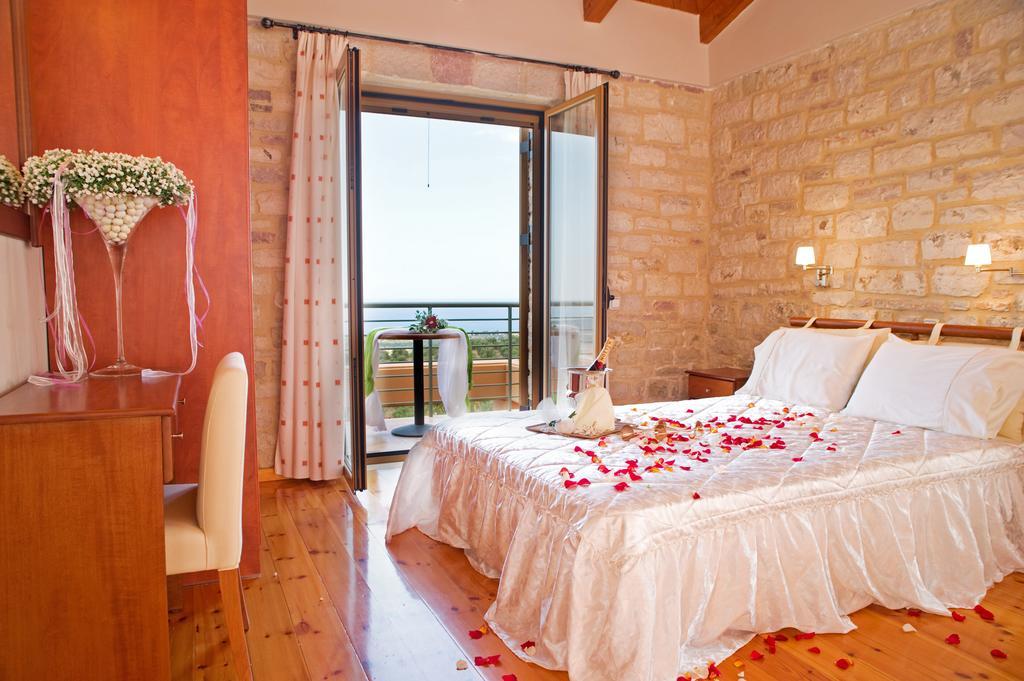 Enastron Villas Κυπαρισσία Δωμάτιο φωτογραφία