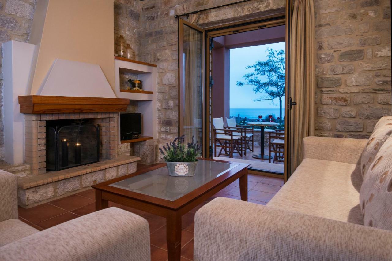 Enastron Villas Κυπαρισσία Εξωτερικό φωτογραφία