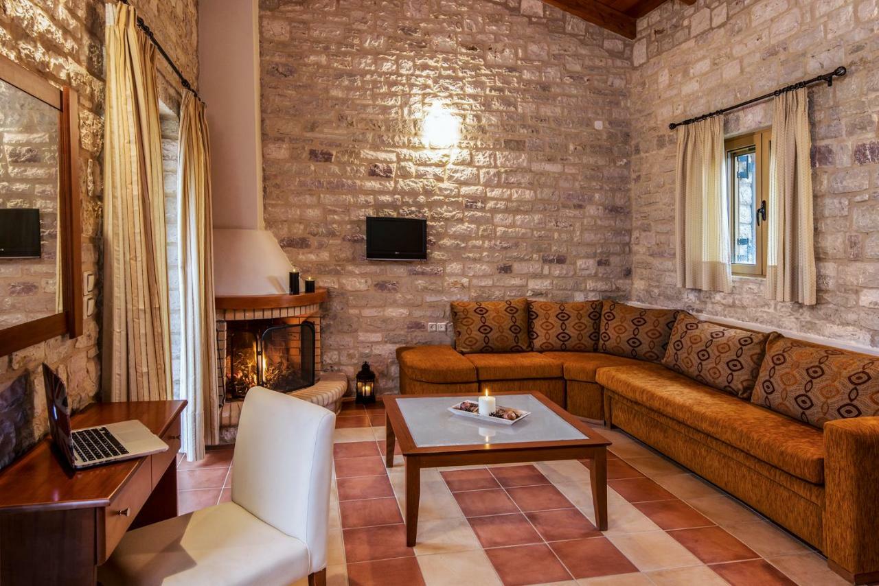 Enastron Villas Κυπαρισσία Εξωτερικό φωτογραφία