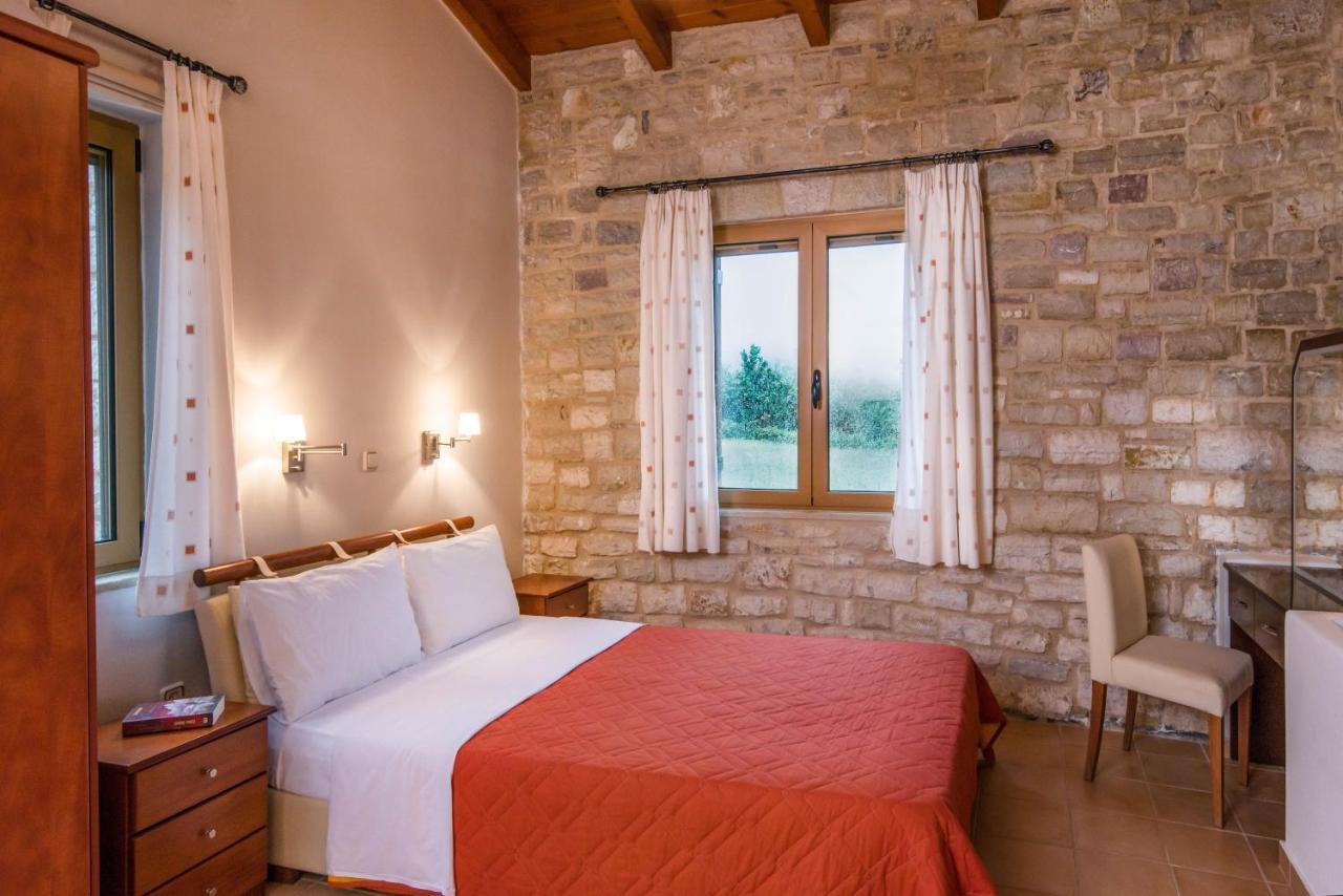 Enastron Villas Κυπαρισσία Εξωτερικό φωτογραφία